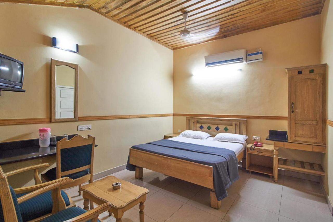 Hotel Maple Regency Kochi Extérieur photo